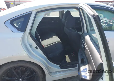 2017 Nissan Altima 2.5 Sr z USA, uszkodzony, nr VIN 1N4AL3AP8HC287631